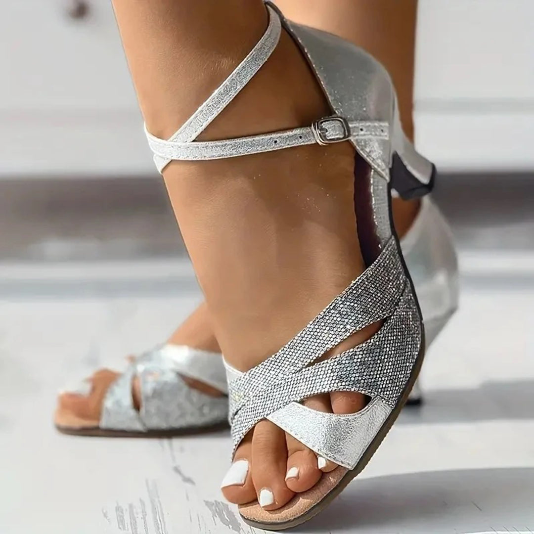 Moderne und stützende orthopädische Sommer Heels