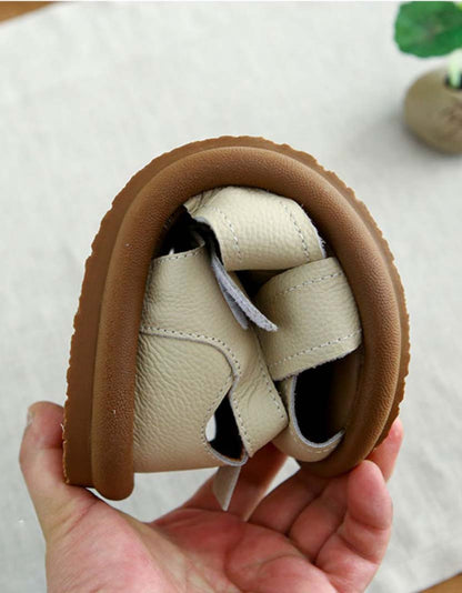 Modische, stützende orthopädische Sommersandalen