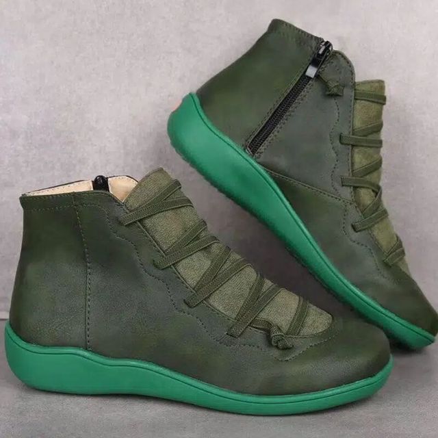 Stylische und stützende orthopädische Stiefel