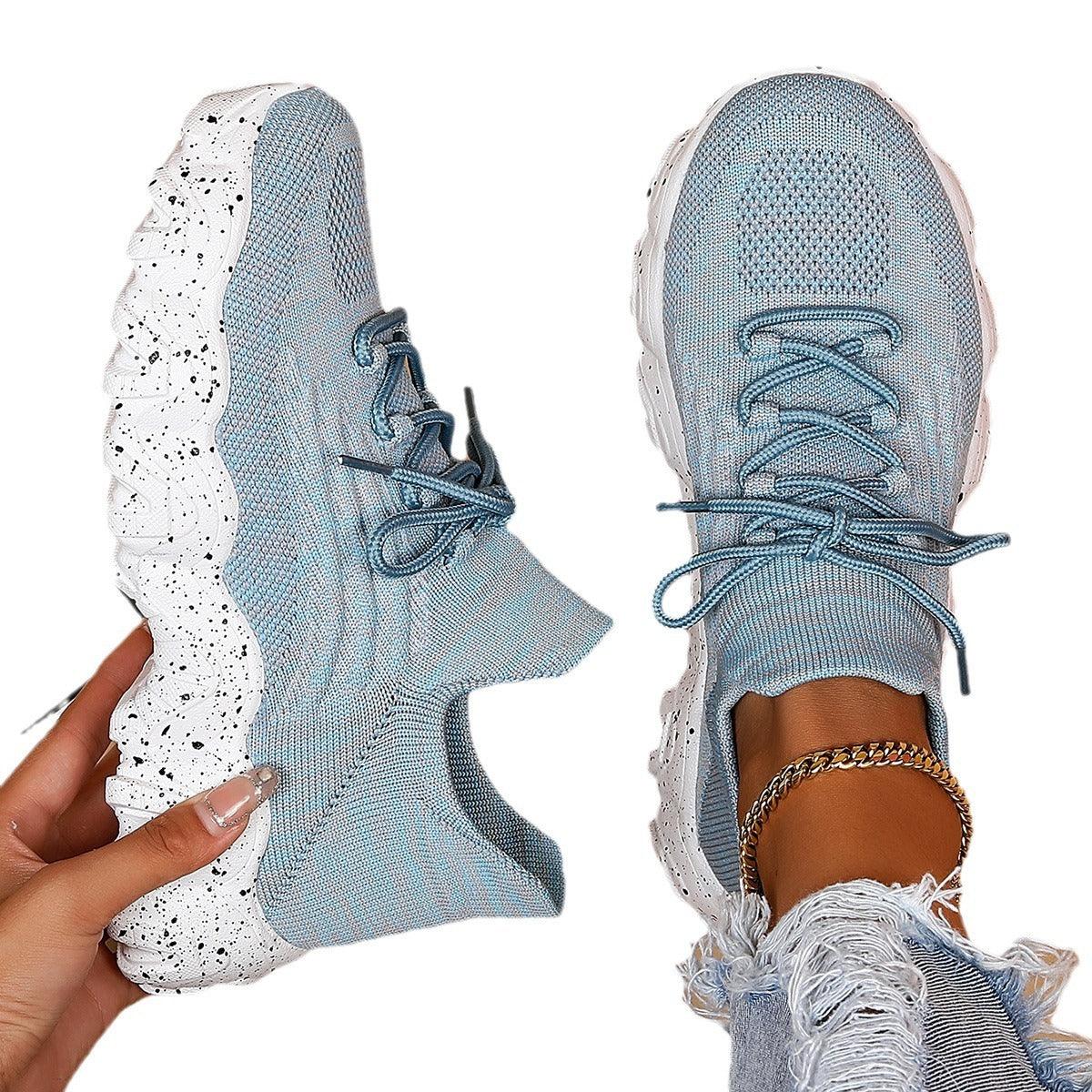 Elegante und detaillierte stützende Sneakers