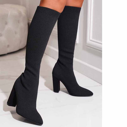 Stylische und stützende orthopädische Schuhe