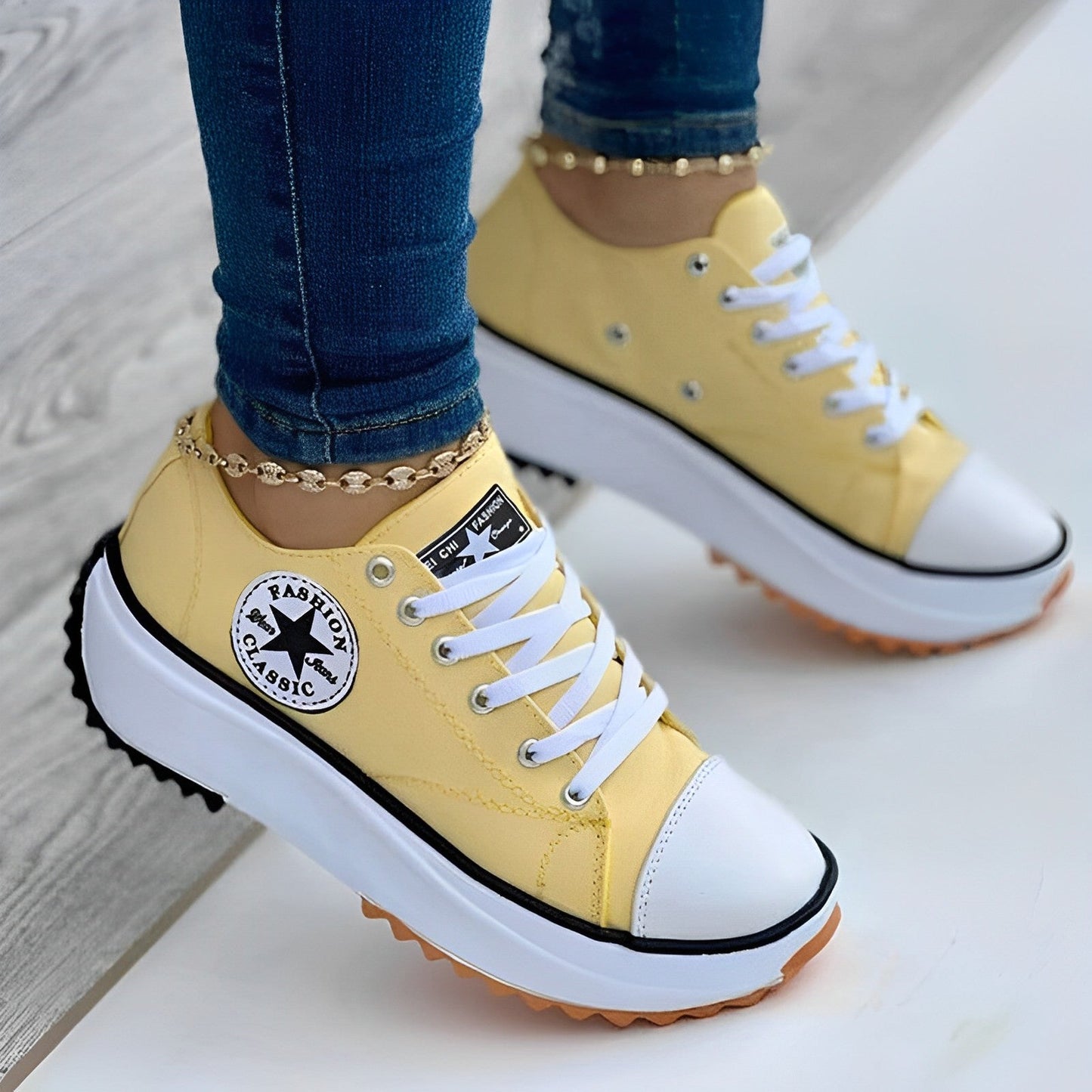 Schlanke und coole Turnschuhe