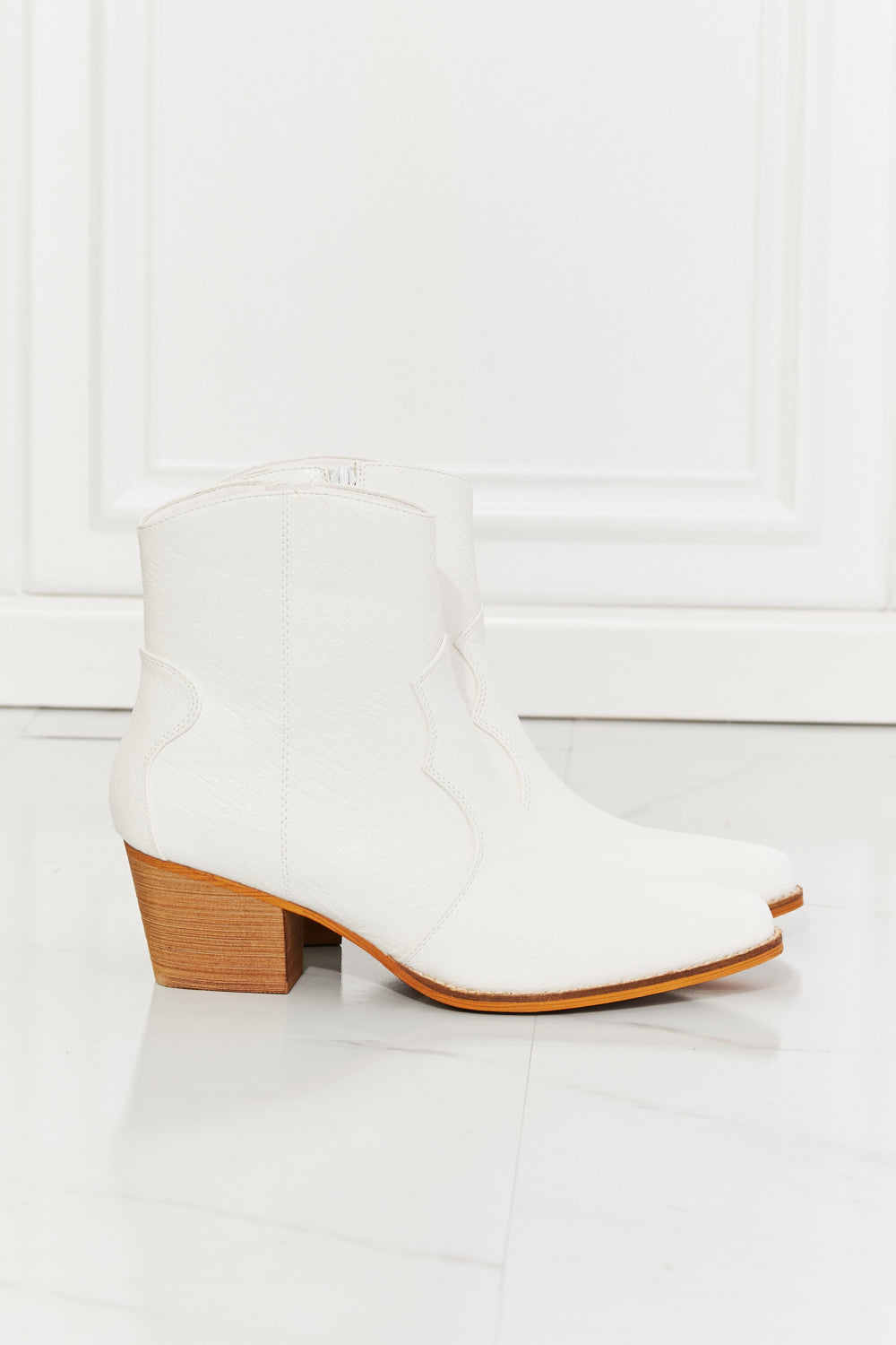 Elegantes und stützendes orthopädisches Schuhwerk