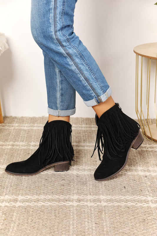 Modische, stützende orthopädische Stiefel