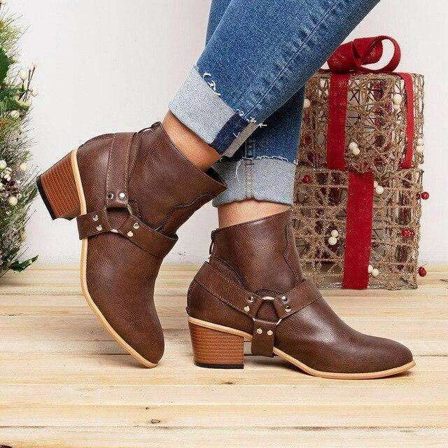 Bequeme und modische orthopädische Stiefel