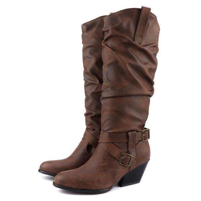 Stützende und trendige orthopädische Stiefel