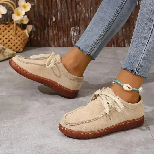 Stützende und trendige orthopädische Schuhe