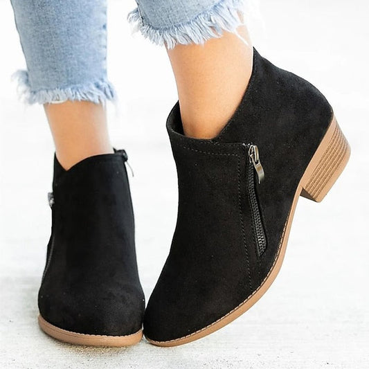 Stützende und modische orthopädische Schuhe