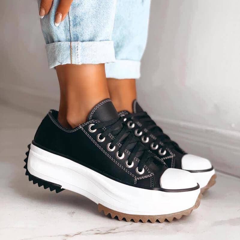 Legere und stützende orthopädische Schuhe
