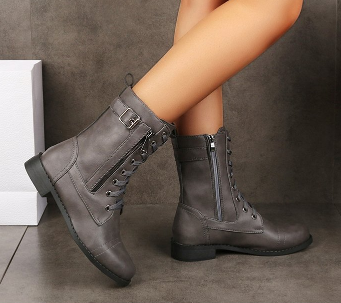 Strapazierfähige orthopädische Stiefel