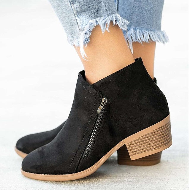 Stützende und modische orthopädische Schuhe