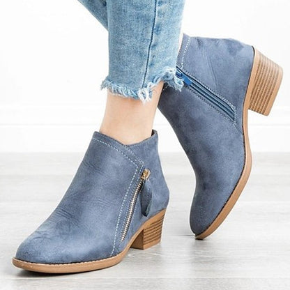 Stützende und modische orthopädische Schuhe