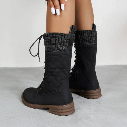 Elegante und detaillierte stützende Stiefel
