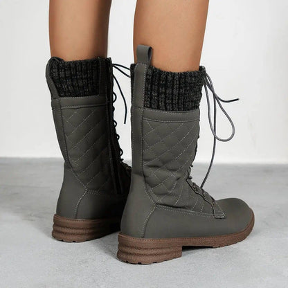 Elegante und detaillierte stützende Stiefel