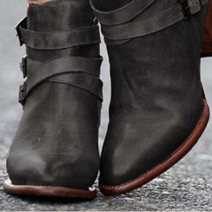 Maßgeschneiderte und bequeme orthopädische Stiefel