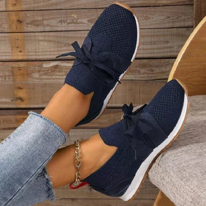 Stützende und modische orthopädische Schuhe