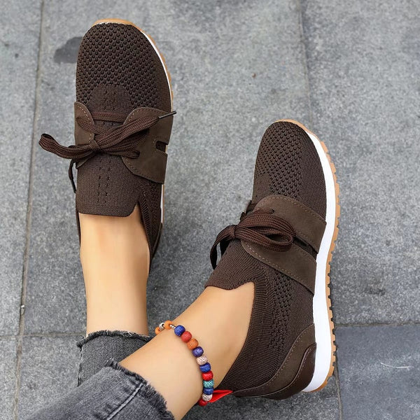Stützende und modische orthopädische Schuhe
