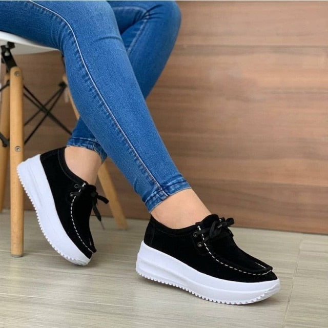 Unterstützende und modische orthopädische Schuhe
