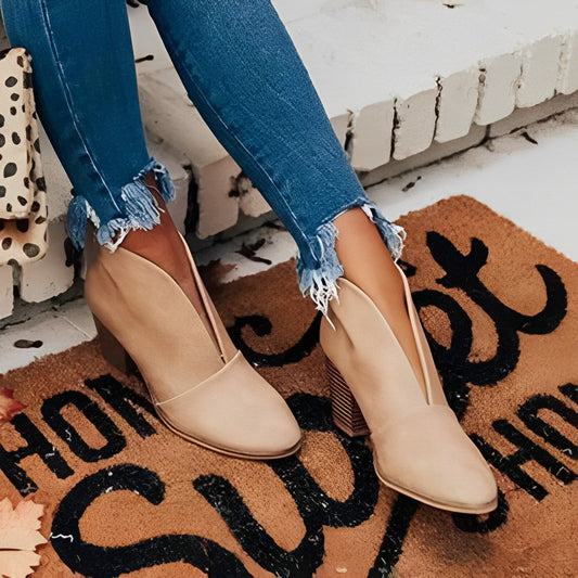 Maßgeschneiderte und bequeme orthopädische Stiefel