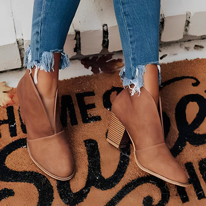 Maßgeschneiderte und bequeme orthopädische Stiefel