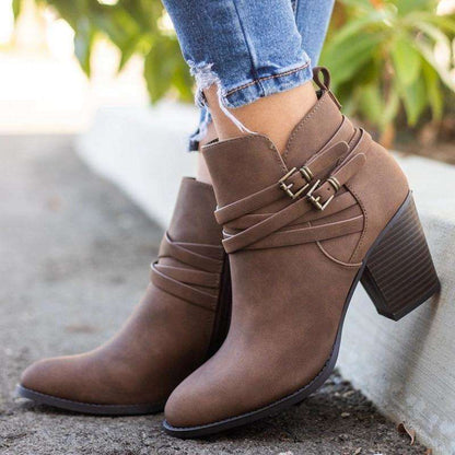Entspannte und stützende orthopädische Stiefel