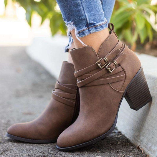 Entspannte und stützende orthopädische Stiefel
