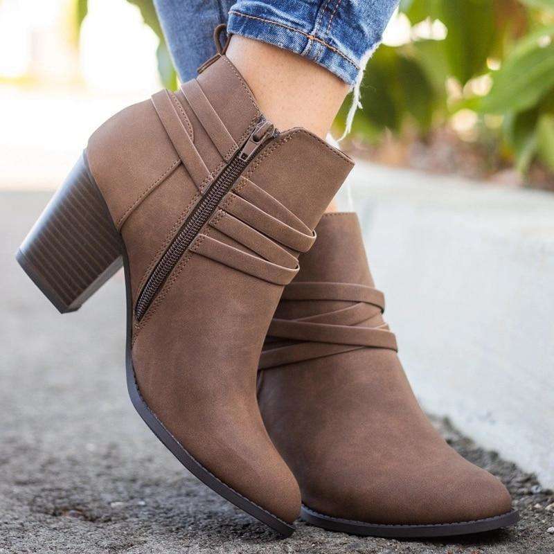 Entspannte und stützende orthopädische Stiefel