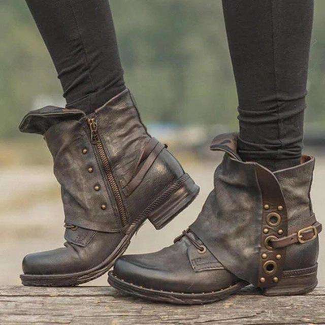 Modische und stützende orthopädische Stiefel