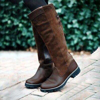 Strapazierfähige orthopädische Stiefel